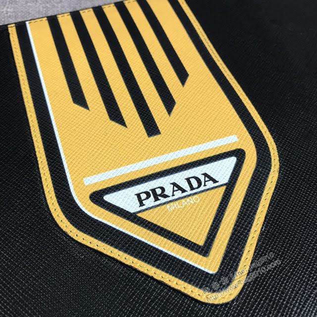 prada手包 普拉達十字紋牛皮手拿包 2NG005 PRADA限量版最新摩登態度系列手包  pyd2260